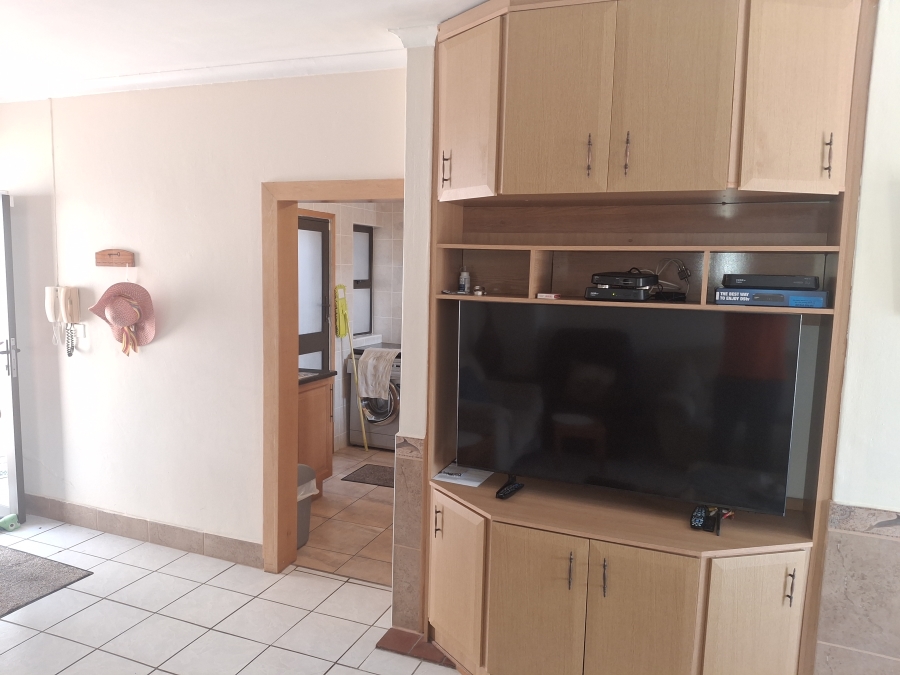 3 Bedroom Property for Sale in Uvongo Beach KwaZulu-Natal