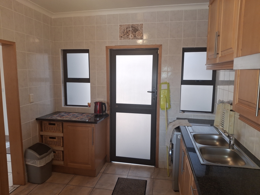 3 Bedroom Property for Sale in Uvongo Beach KwaZulu-Natal