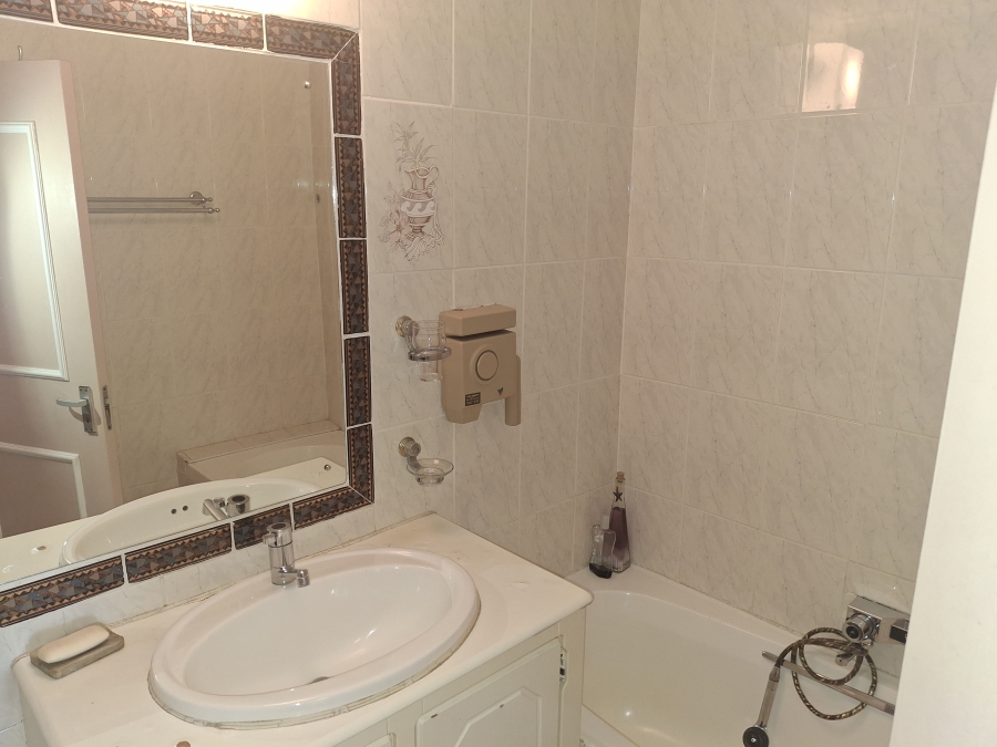 3 Bedroom Property for Sale in Uvongo Beach KwaZulu-Natal