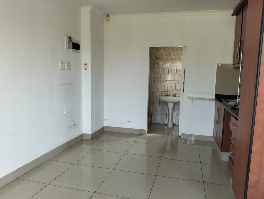 To Let 1 Bedroom Property for Rent in Escombe KwaZulu-Natal