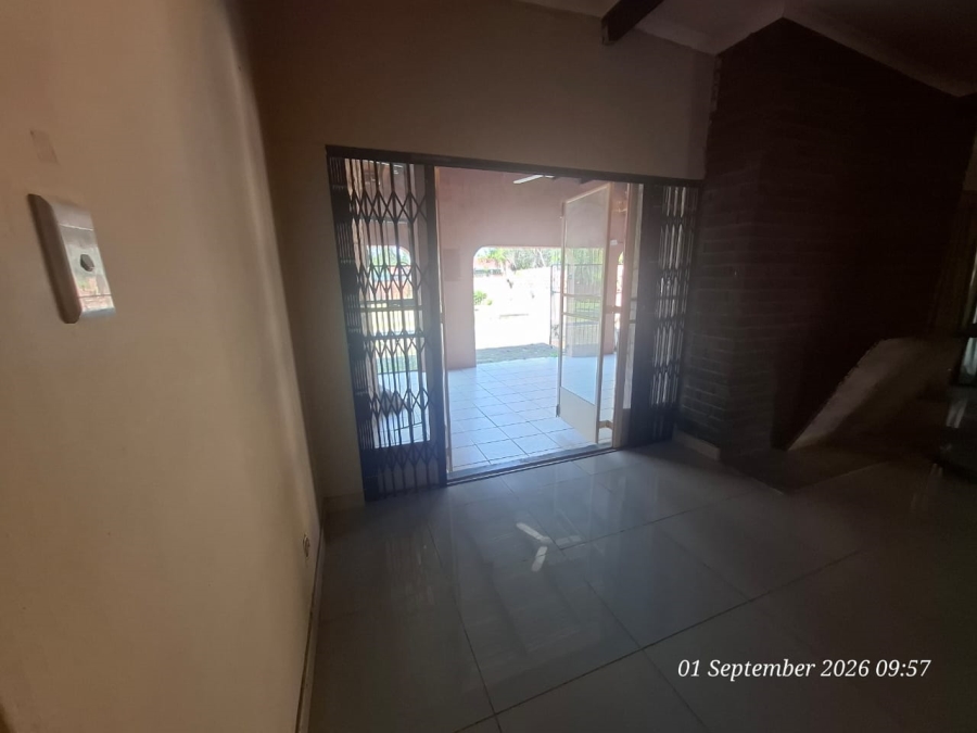 To Let 3 Bedroom Property for Rent in Pioneer Park KwaZulu-Natal