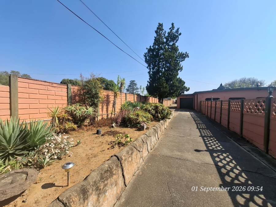 To Let 3 Bedroom Property for Rent in Pioneer Park KwaZulu-Natal