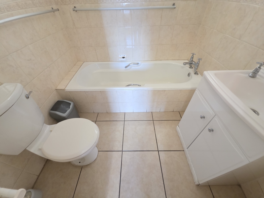 2 Bedroom Property for Sale in Margate North Beach KwaZulu-Natal