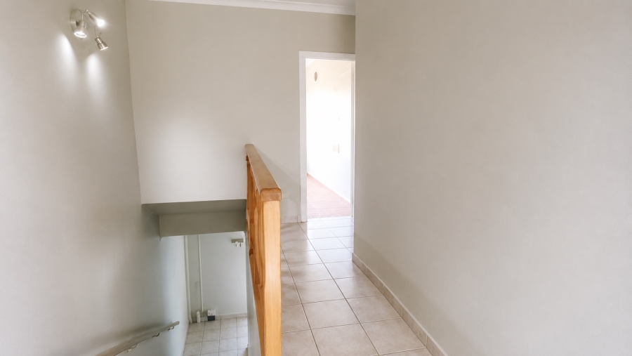 To Let 2 Bedroom Property for Rent in Amanzimtoti KwaZulu-Natal