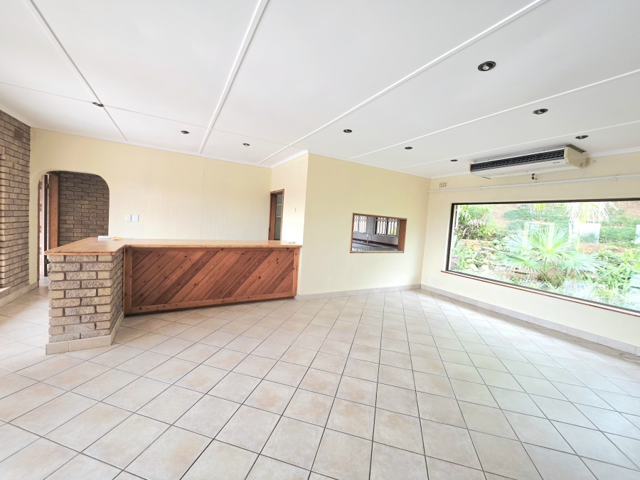 4 Bedroom Property for Sale in Panorama KwaZulu-Natal