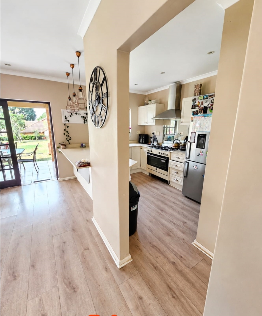 3 Bedroom Property for Sale in Clifton Hill Estate KwaZulu-Natal