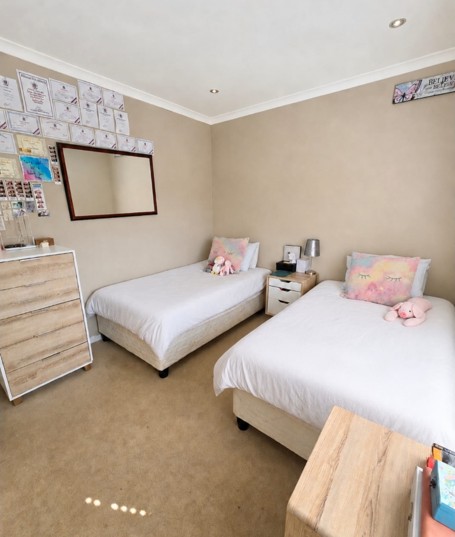 3 Bedroom Property for Sale in Clifton Hill Estate KwaZulu-Natal