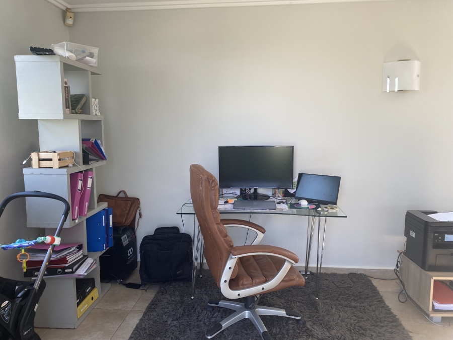 To Let 4 Bedroom Property for Rent in Palm Lakes Estate KwaZulu-Natal