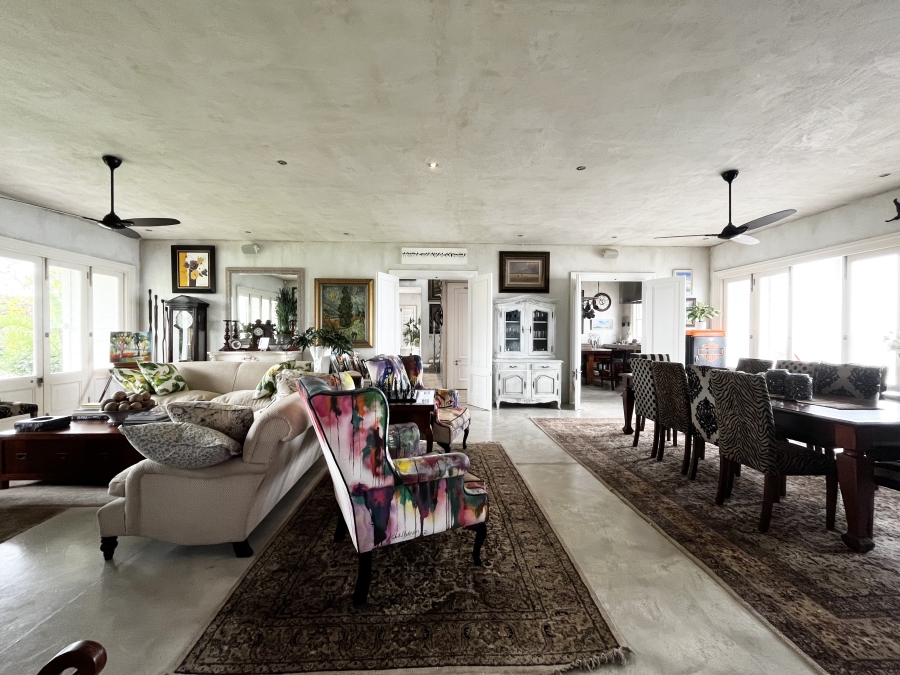 To Let 7 Bedroom Property for Rent in Tinley Manor KwaZulu-Natal