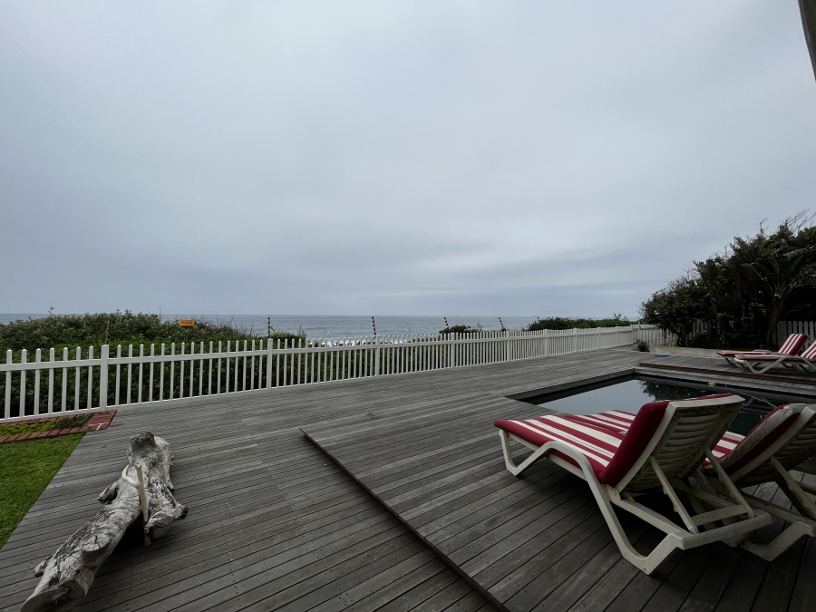 To Let 7 Bedroom Property for Rent in Tinley Manor KwaZulu-Natal
