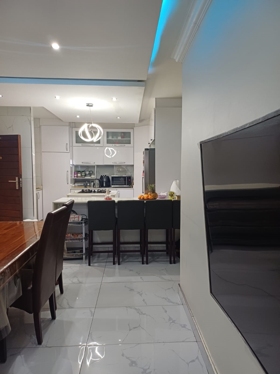 3 Bedroom Property for Sale in North Beach KwaZulu-Natal