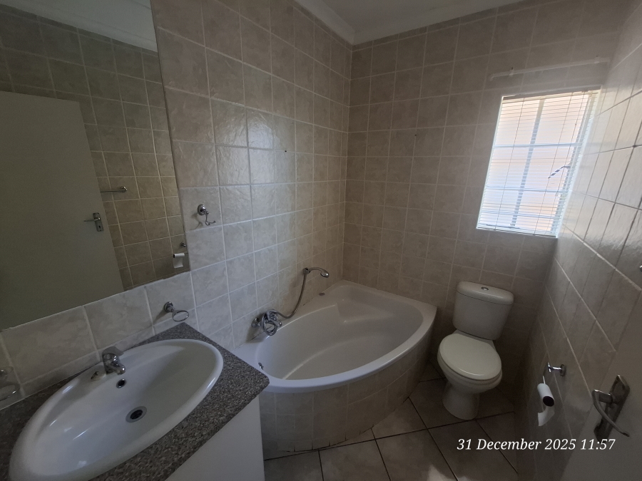 To Let 3 Bedroom Property for Rent in Huttenheights KwaZulu-Natal