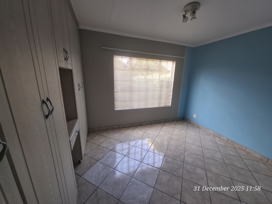 To Let 3 Bedroom Property for Rent in Huttenheights KwaZulu-Natal