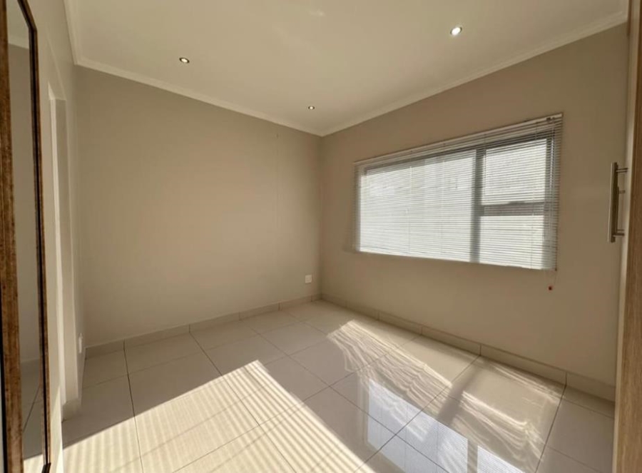 To Let 2 Bedroom Property for Rent in Umhlanga Ridge KwaZulu-Natal