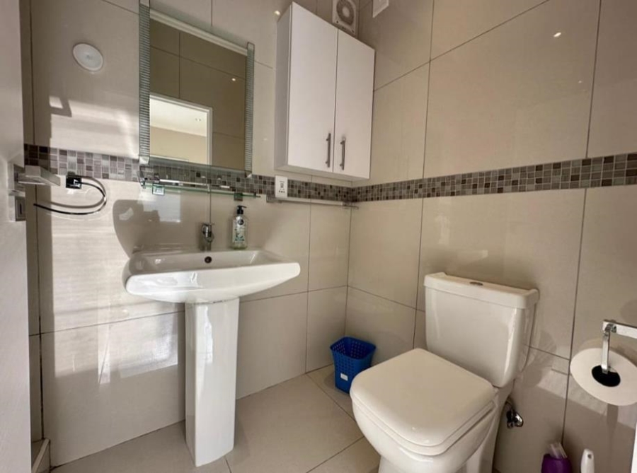 To Let 2 Bedroom Property for Rent in Umhlanga Ridge KwaZulu-Natal
