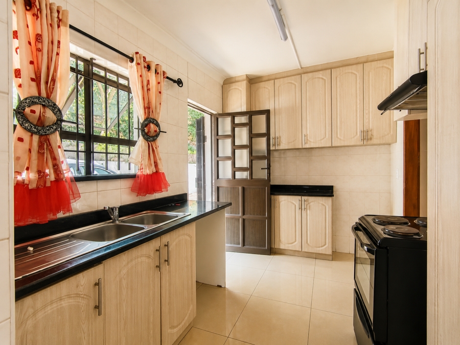 To Let 4 Bedroom Property for Rent in La Mercy KwaZulu-Natal