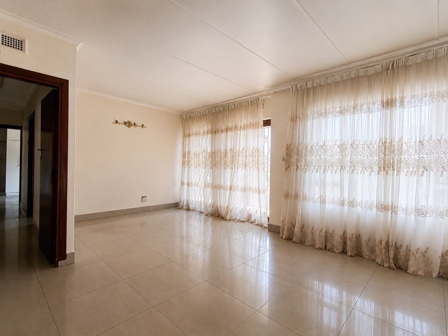 To Let 4 Bedroom Property for Rent in La Mercy KwaZulu-Natal