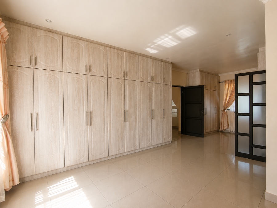 To Let 4 Bedroom Property for Rent in La Mercy KwaZulu-Natal
