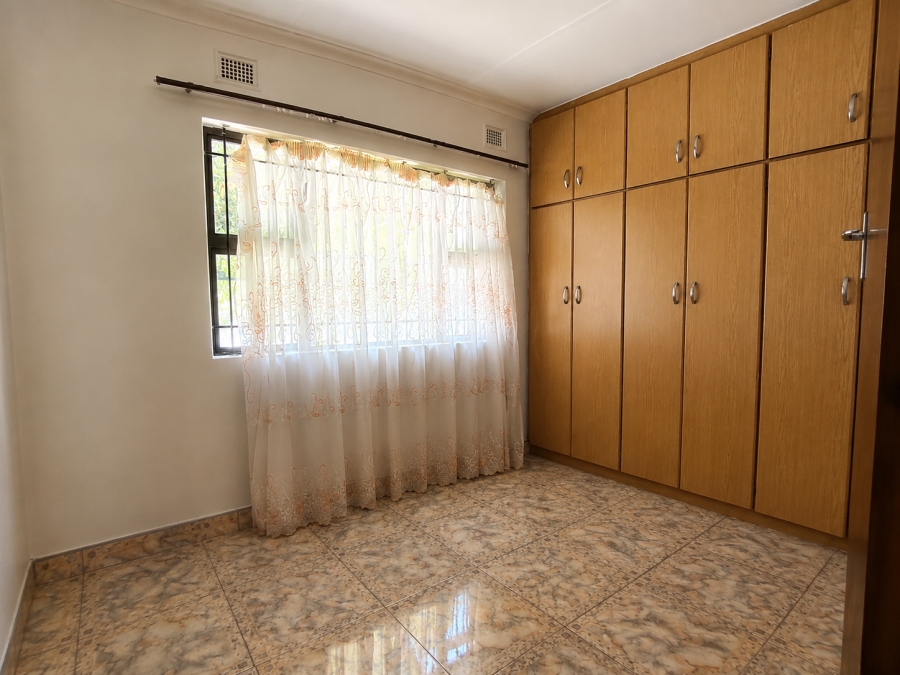 To Let 4 Bedroom Property for Rent in La Mercy KwaZulu-Natal