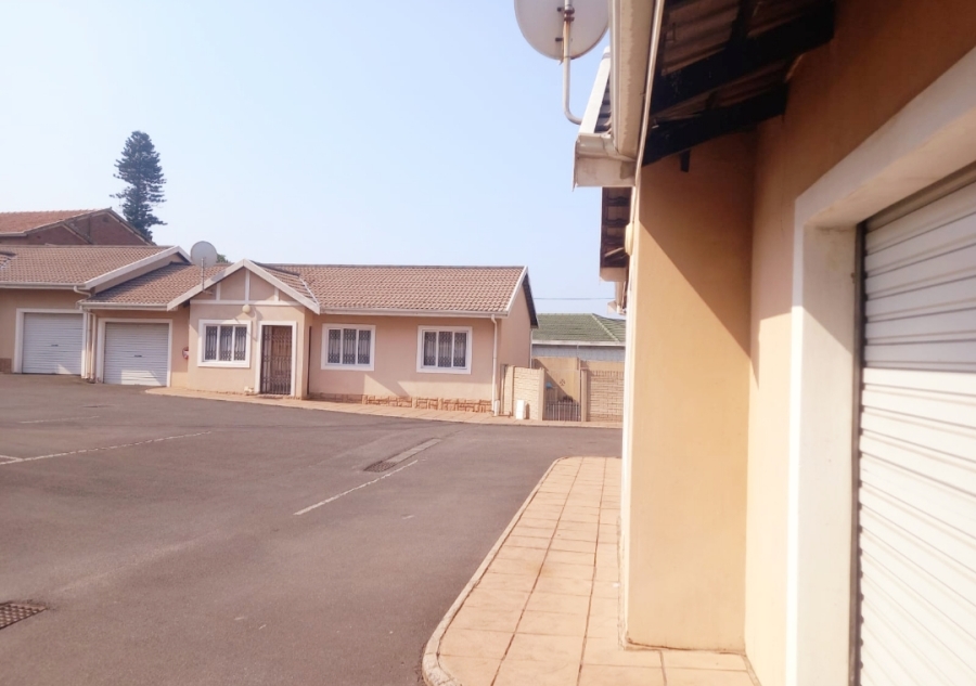 3 Bedroom Property for Sale in Montclair KwaZulu-Natal