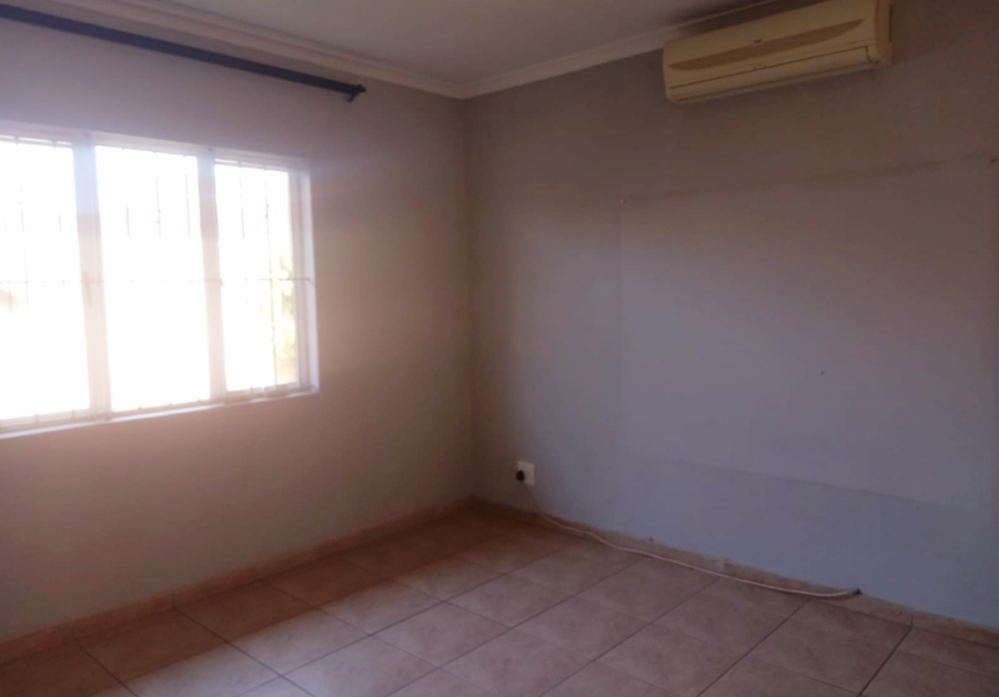 3 Bedroom Property for Sale in Montclair KwaZulu-Natal