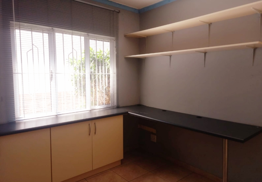 3 Bedroom Property for Sale in Montclair KwaZulu-Natal