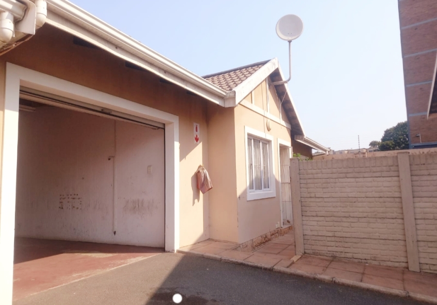 3 Bedroom Property for Sale in Montclair KwaZulu-Natal