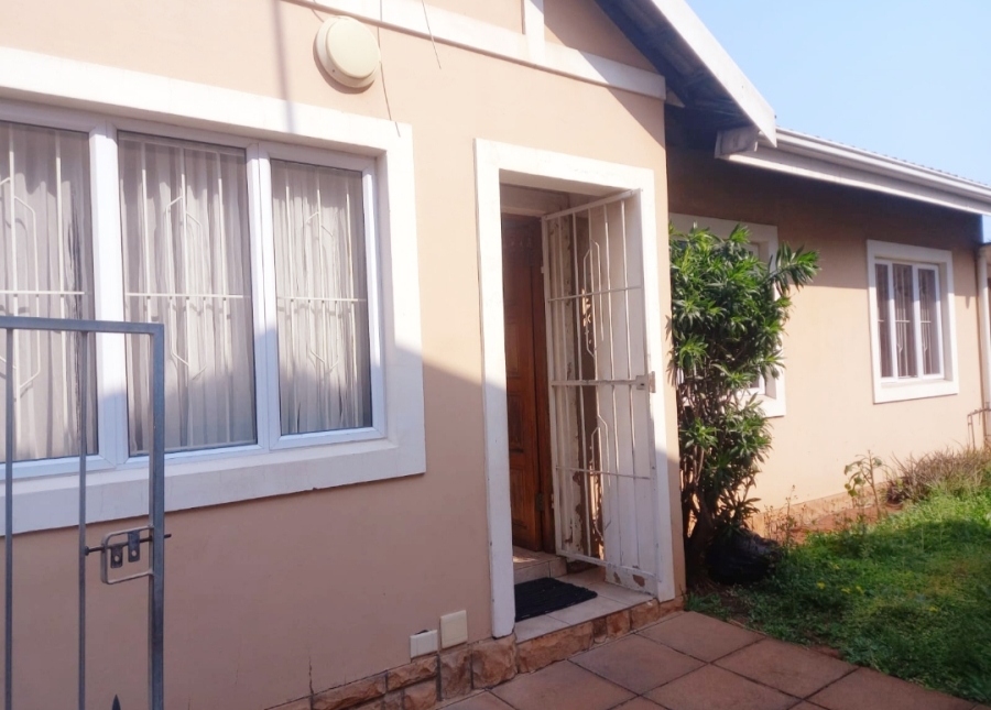 3 Bedroom Property for Sale in Montclair KwaZulu-Natal