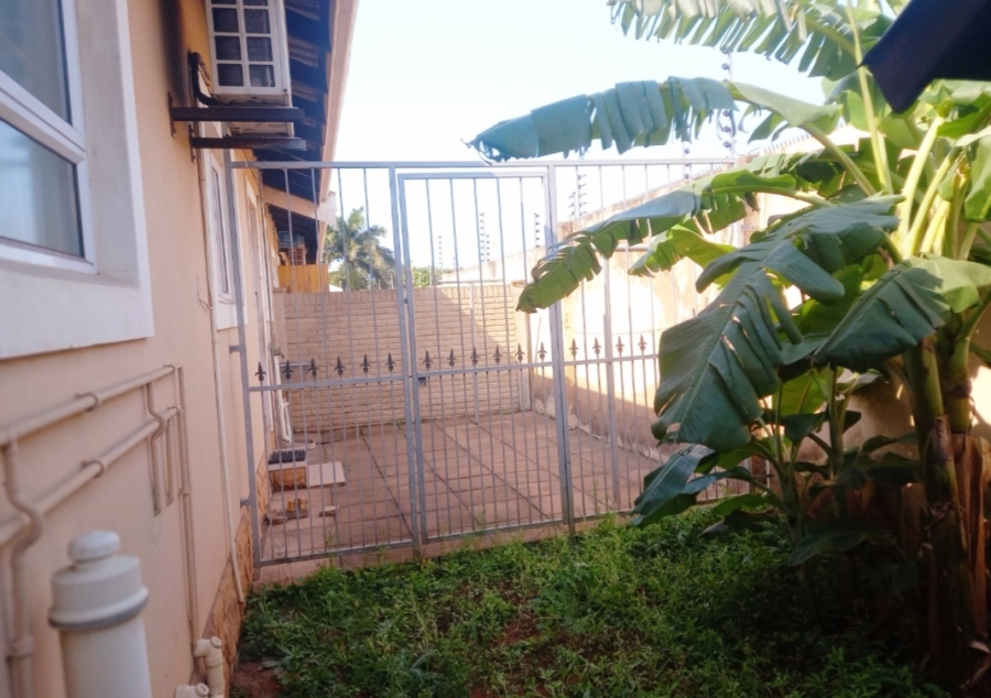 3 Bedroom Property for Sale in Montclair KwaZulu-Natal