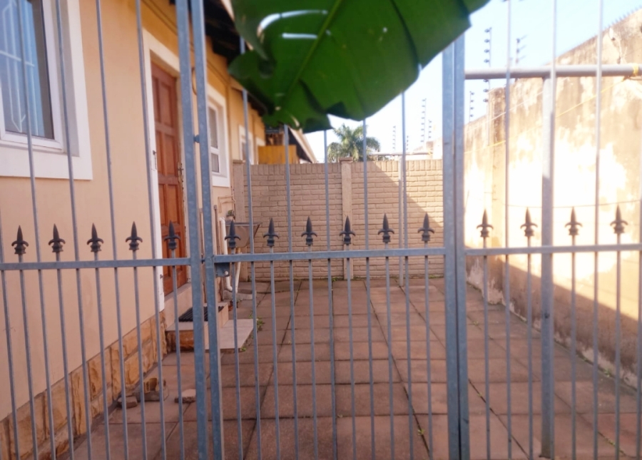 3 Bedroom Property for Sale in Montclair KwaZulu-Natal