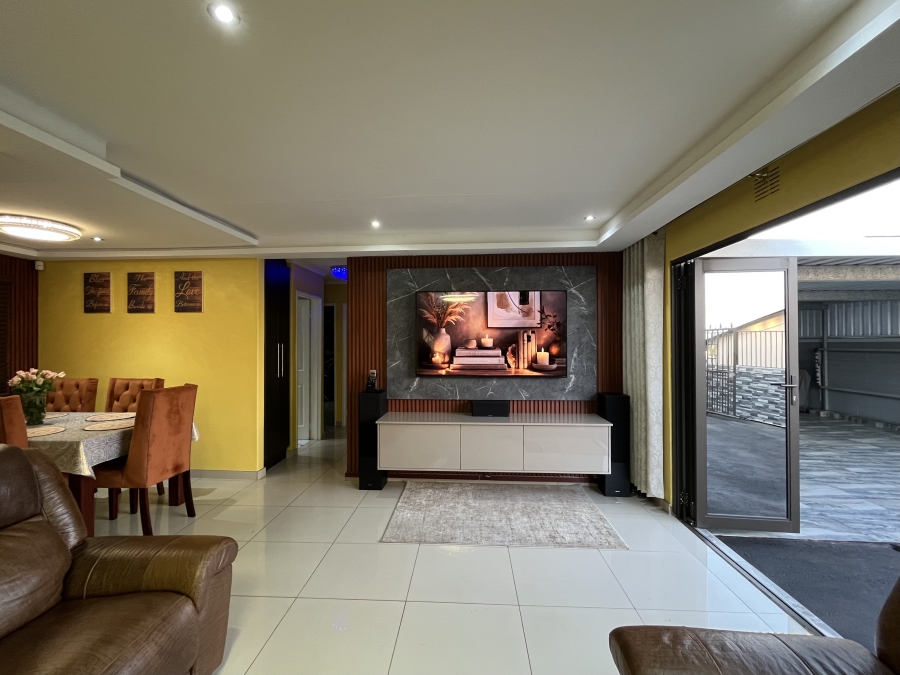 3 Bedroom Property for Sale in Southgate KwaZulu-Natal