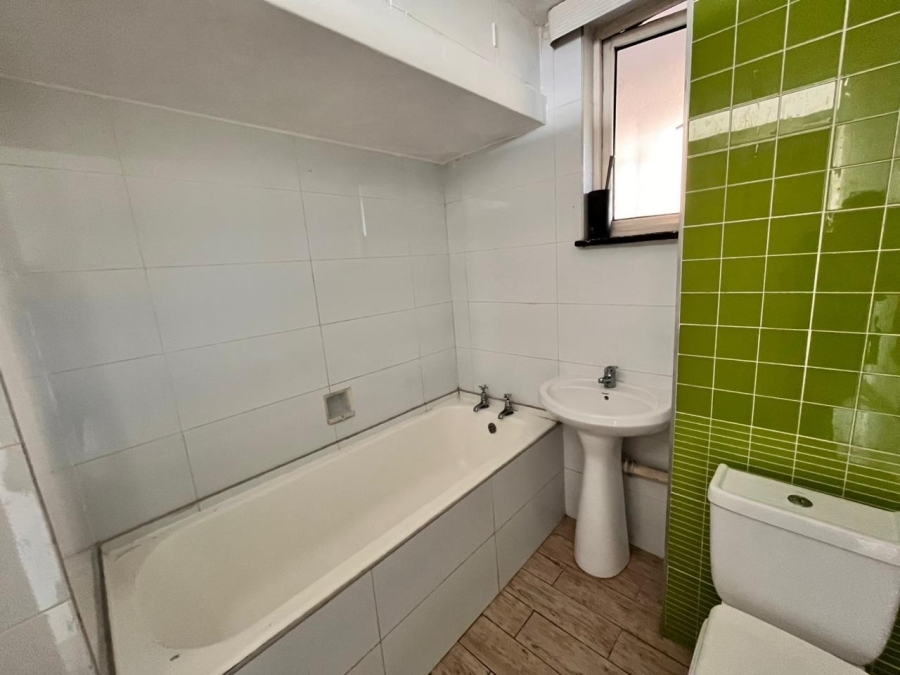1 Bedroom Property for Sale in Ocean View KwaZulu-Natal