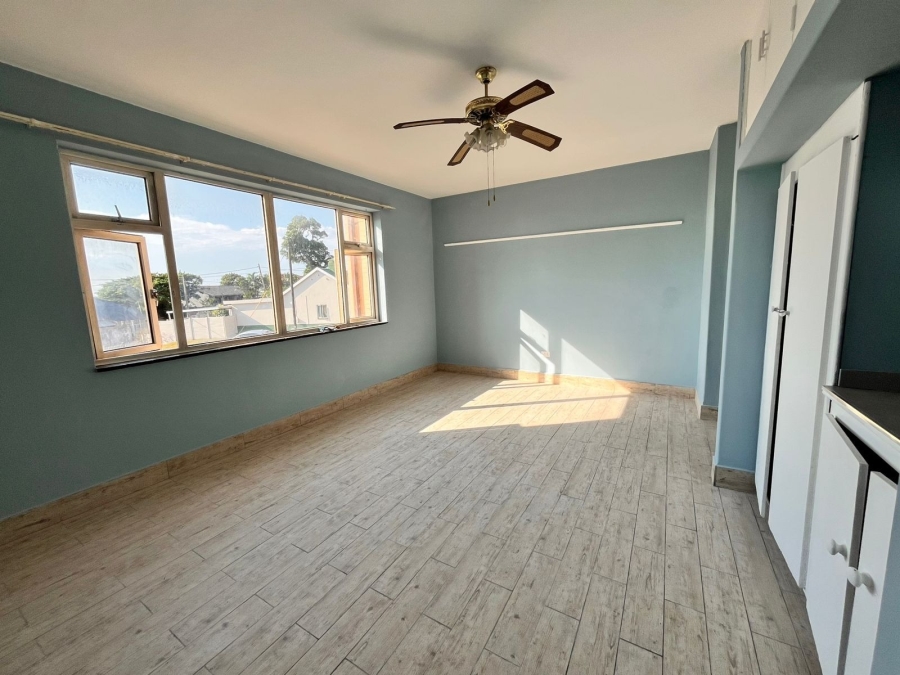 1 Bedroom Property for Sale in Ocean View KwaZulu-Natal