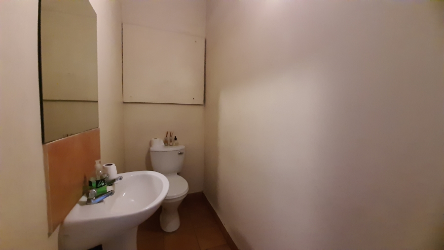 To Let Commercial Property for Rent in Ballito Commercial District KwaZulu-Natal