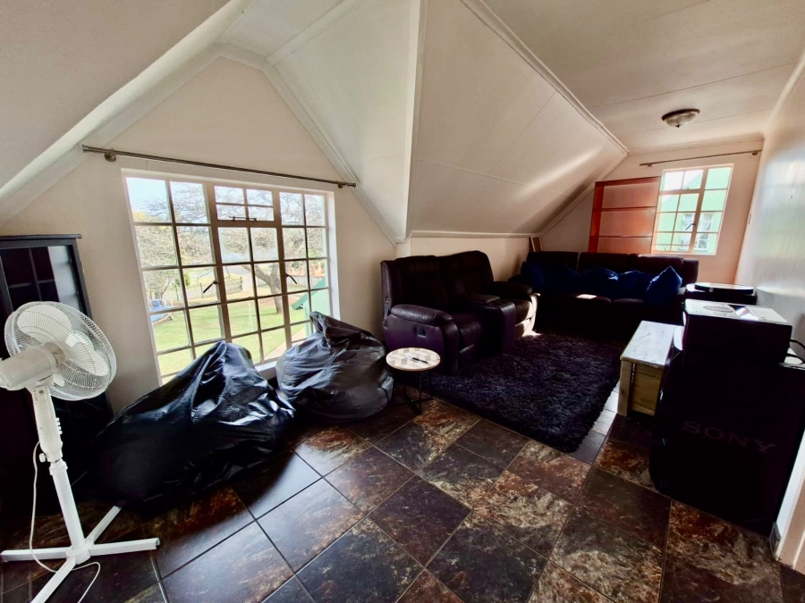 3 Bedroom Property for Sale in Schuinshoogte KwaZulu-Natal
