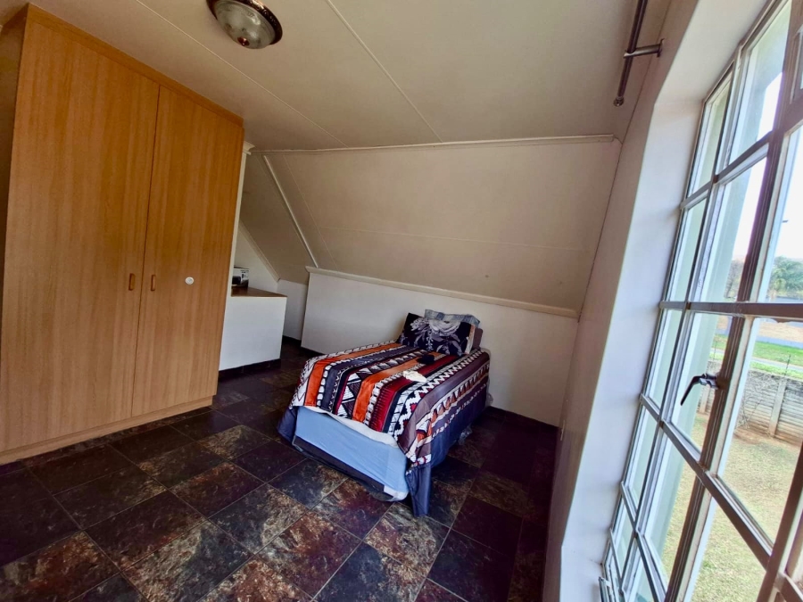 3 Bedroom Property for Sale in Schuinshoogte KwaZulu-Natal