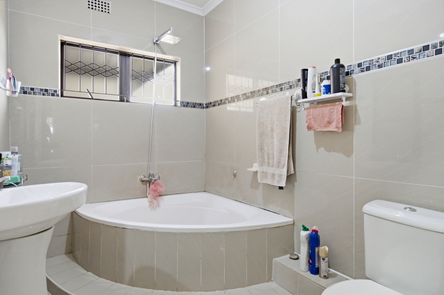 3 Bedroom Property for Sale in Lovu KwaZulu-Natal