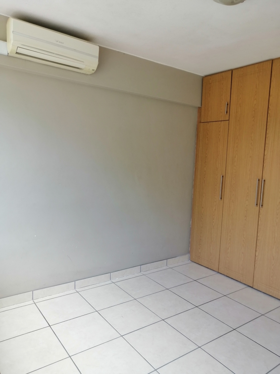 To Let 2 Bedroom Property for Rent in Essenwood KwaZulu-Natal