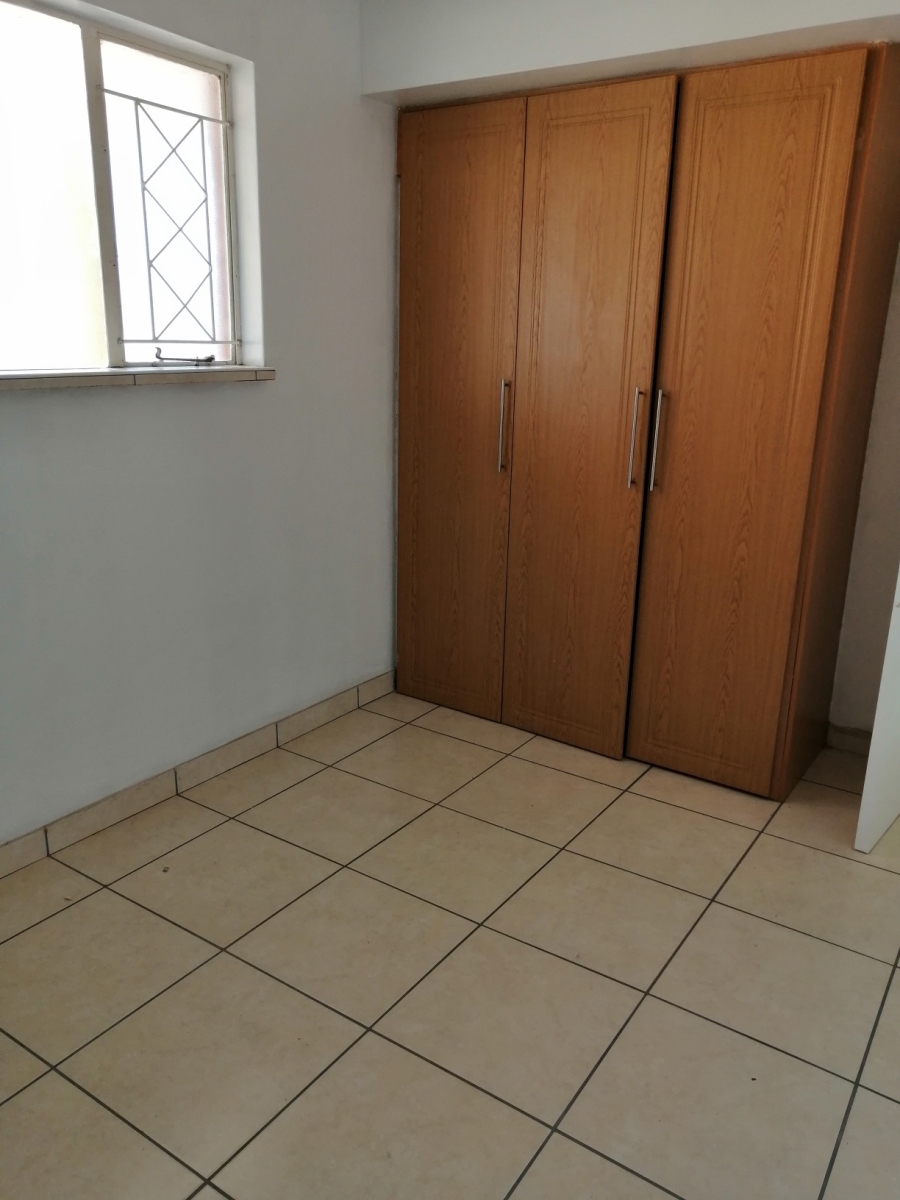 To Let 2 Bedroom Property for Rent in Essenwood KwaZulu-Natal