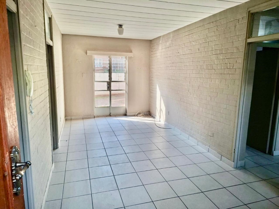 2 Bedroom Property for Sale in Huttenheights KwaZulu-Natal