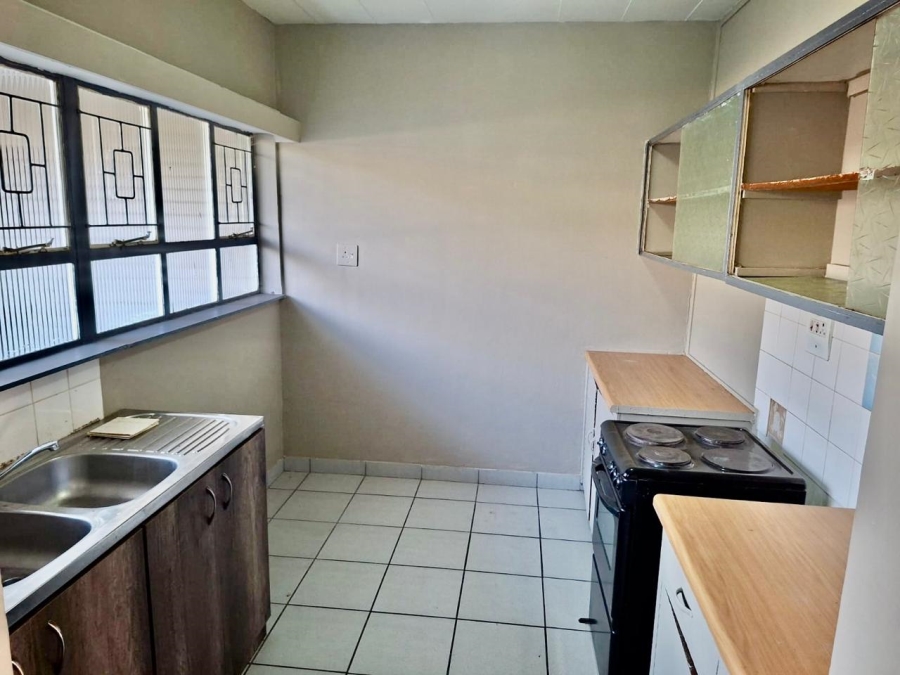 2 Bedroom Property for Sale in Huttenheights KwaZulu-Natal