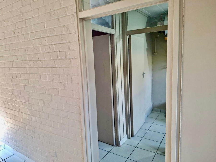 2 Bedroom Property for Sale in Huttenheights KwaZulu-Natal