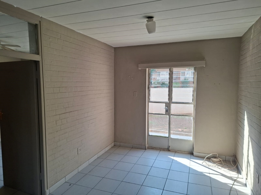 2 Bedroom Property for Sale in Huttenheights KwaZulu-Natal