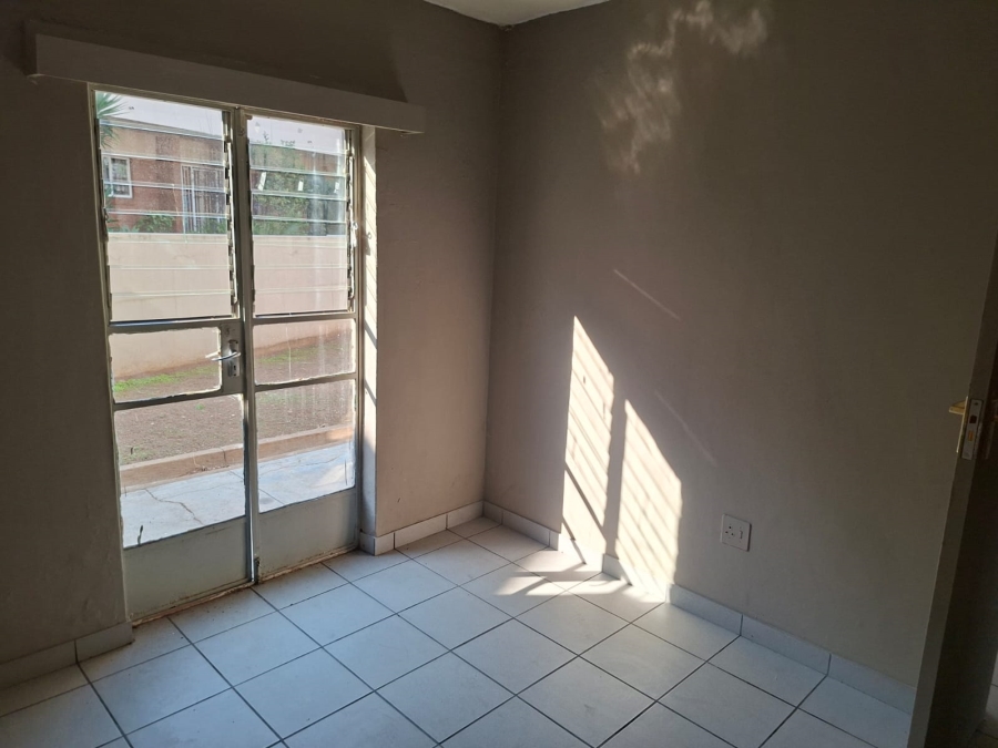 2 Bedroom Property for Sale in Huttenheights KwaZulu-Natal