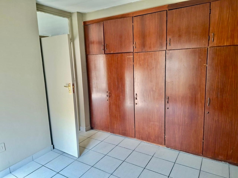 2 Bedroom Property for Sale in Huttenheights KwaZulu-Natal