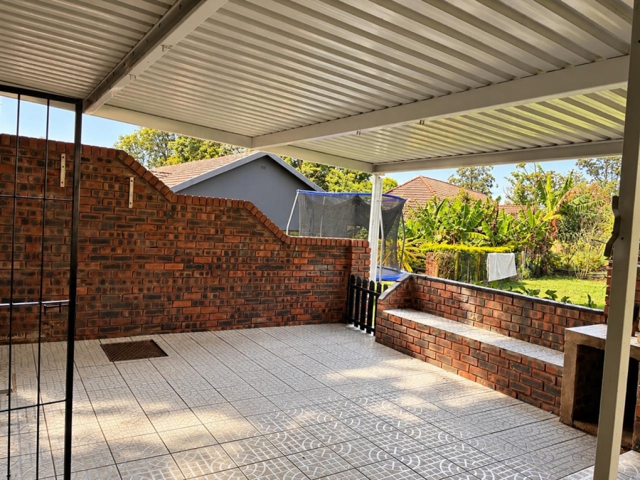 To Let 2 Bedroom Property for Rent in West Riding KwaZulu-Natal
