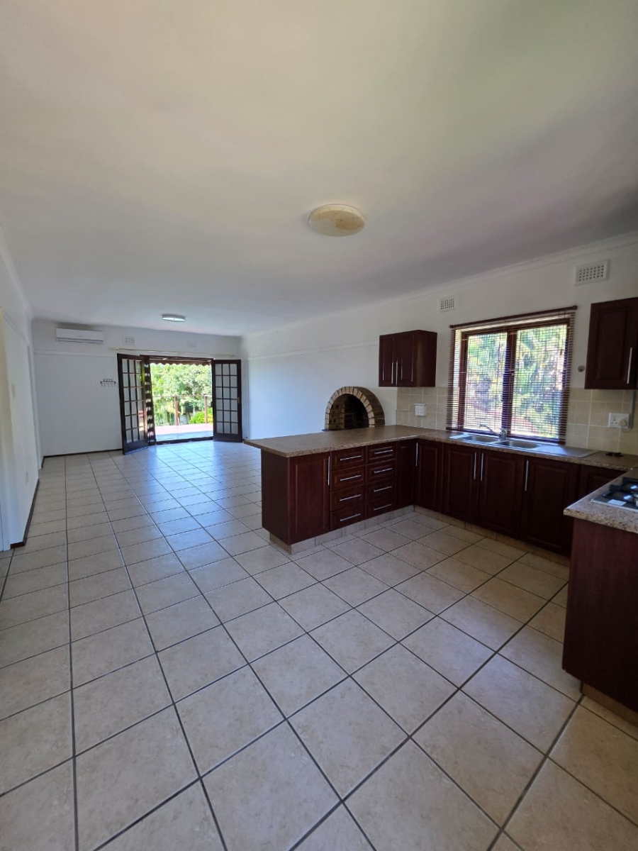 To Let 1 Bedroom Property for Rent in Crestholme KwaZulu-Natal