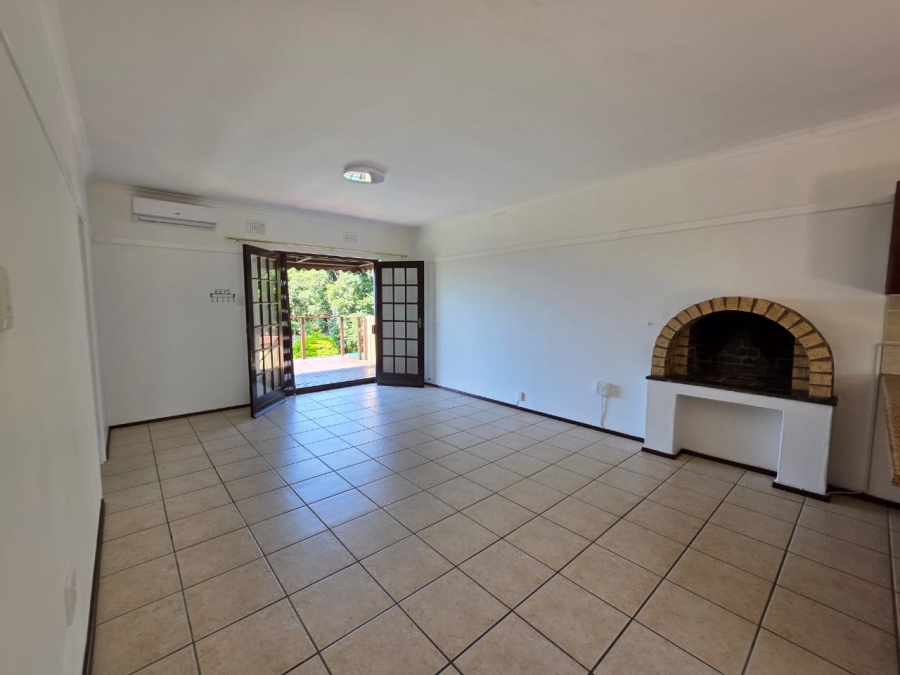 To Let 1 Bedroom Property for Rent in Crestholme KwaZulu-Natal
