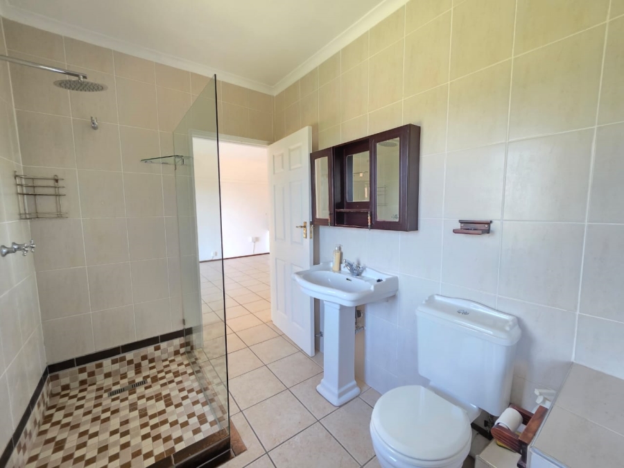 To Let 1 Bedroom Property for Rent in Crestholme KwaZulu-Natal