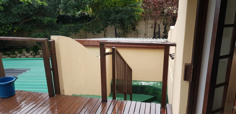 To Let 1 Bedroom Property for Rent in Crestholme KwaZulu-Natal
